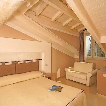 Hotel Bogliaco 4*